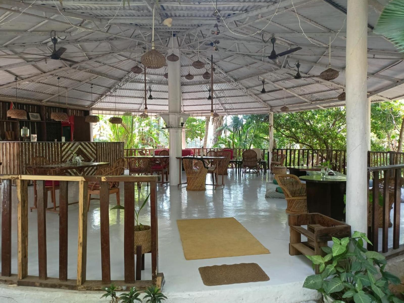 Jamboree Creek Yoga Mandrem Εξωτερικό φωτογραφία